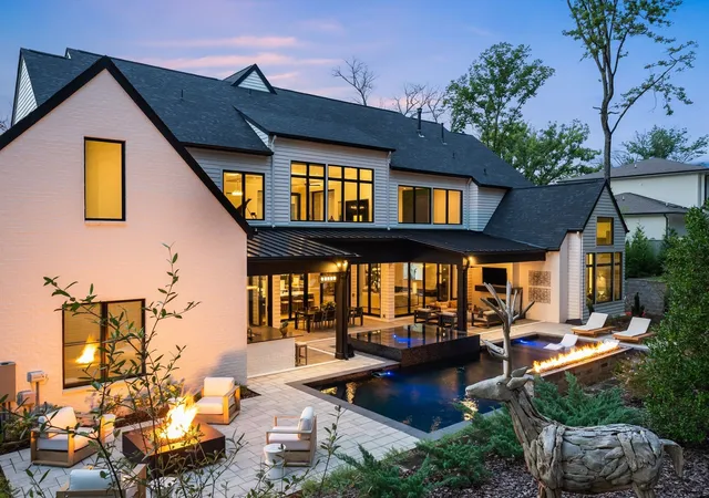 Photo 3 of Mansion for sale at 4600 Shys Hill Rd, Nashville, TN 37215 | MLS# 3527710 | Listing updated on 2026-08-28