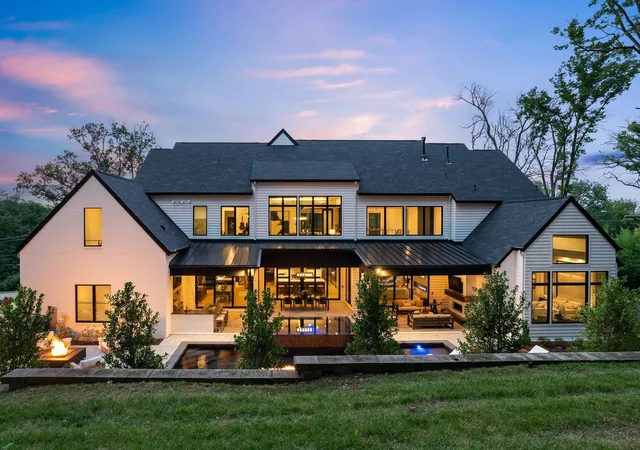 Photo 3 of Single family home for sale at 4600 Shys Hill Rd, Nashville, TN 37215 | MLS# 3527710 | Listing updated on 2026-08-28