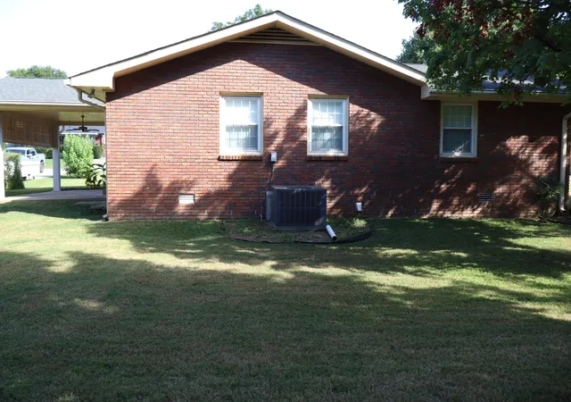 Photo 3 of Single family home for sale at 2409 Dabbs Ave, Old Hickory, TN 37138 | MLS# 3515259 | Listing updated on 2026-09-01