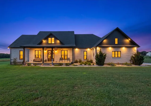 1st image of 742 Kingdom Rd, Unionville, TN 37180 | MLS# 3520731