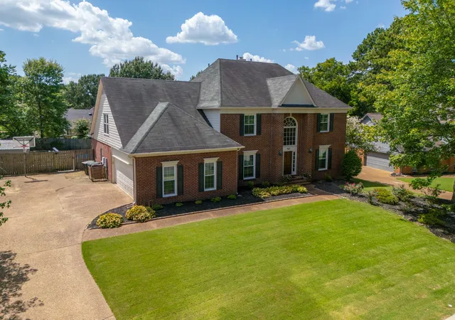 Photo 4 of Single family home for sale at 947 Valleyview Ln, Collierville, TN 38017 | MLS# 3515342 | Listing updated on 2026-10-05