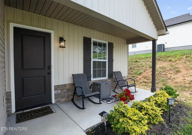 3rd image of 8021 Poplar Grove Lane, Powell, TN 37849 | MLS# 3515274