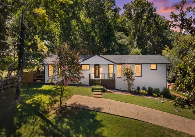 1st image of 6555 Brownlee Dr, Nashville, TN 37205 | MLS# 3523750
