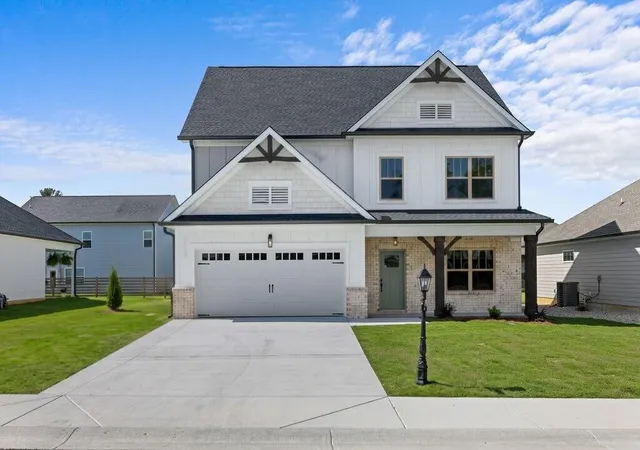 Photo 1 of Single family home for sale at 435 Winchester Dr, Rossville, GA 30741 | MLS# 3515935 | Listing updated on 2026-09-29