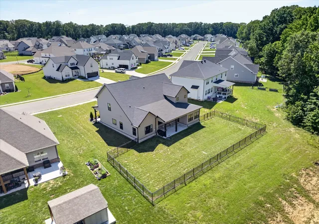 32nd image of 1120 Chagford Dr, Clarksville, TN 37043 | MLS# 3516073