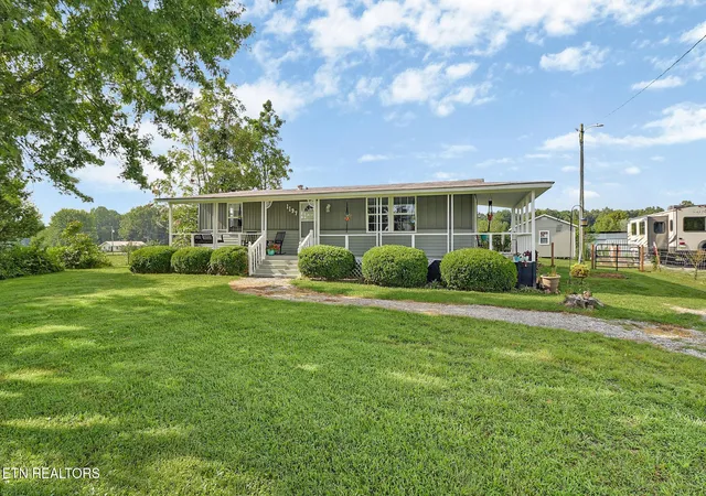 2nd image of 1197 Campground Rd, Clarkrange, TN 38553 | MLS# 3515965