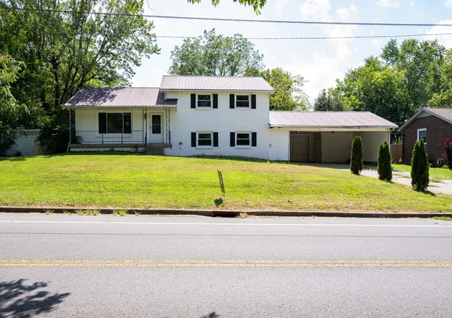 1st image of 304 Lafayette Rd, Clarksville, TN 37042 | MLS# 3516009