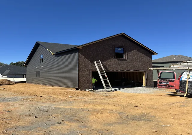 Photo 1 of Single family home for sale at 74 Sycamore Hl, Clarksville, TN 37042 | MLS# 3516324 | Listing updated on 2026-10-19