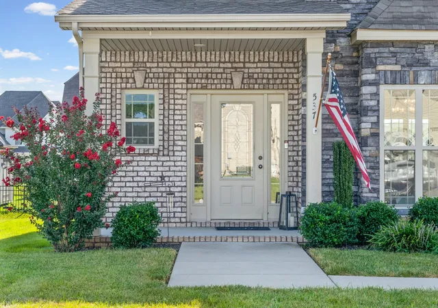 2nd image of 537 Bowden Dr, Clarksville, TN 37043 | MLS# 3520906