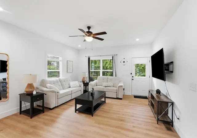 Photo 4 of Single family home for sale at 70 River Oaks Dr, Sparta, TN 38583 | MLS# 3516094 | Listing updated on 2026-10-01