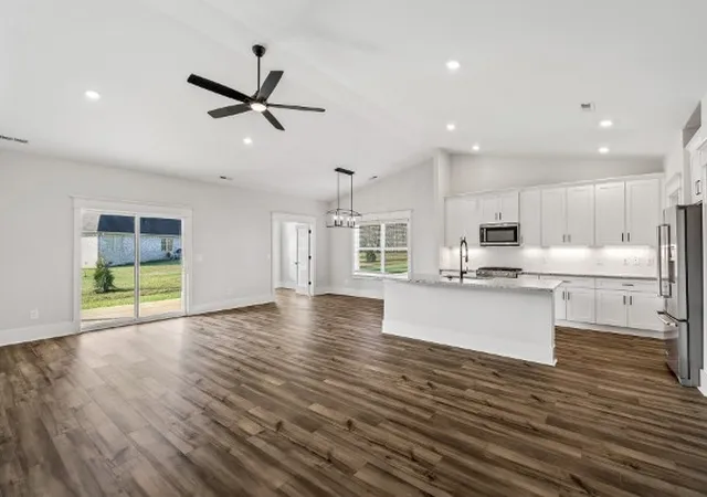 2nd image of 344 Springbrook Blvd, White House, TN 37188 | MLS# 3516109