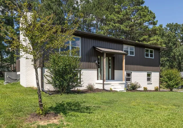 2nd image of 1708 Deer Hollow Dr, Lawrenceburg, TN 38464 | MLS# 3516145