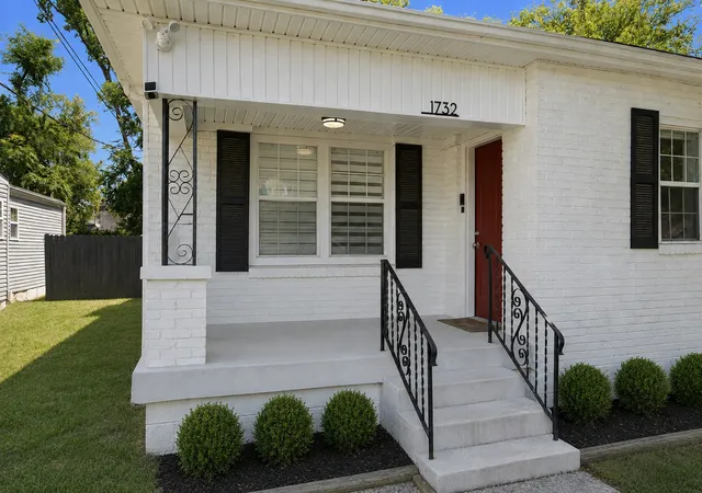 Photo 2 of Single family home for sale at 1732 21st Avenue N, Nashville, TN 37208 | MLS# 3542065 | Listing updated on 2026-10-09