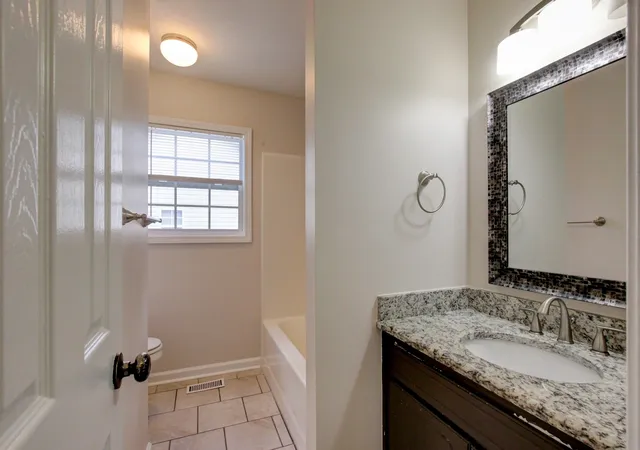 Photo 3 of Single family home for sale at 341 Brook Mead Dr, Clarksville, TN 37042 | MLS# 3526537 | Listing updated on 2026-10-16
