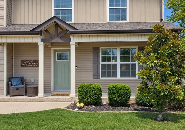 Photo 2 of Sale Pending at 540 Magnolia Dr, Clarksville, TN 37042 | MLS# 3516308 | Listing updated on 2026-09-13