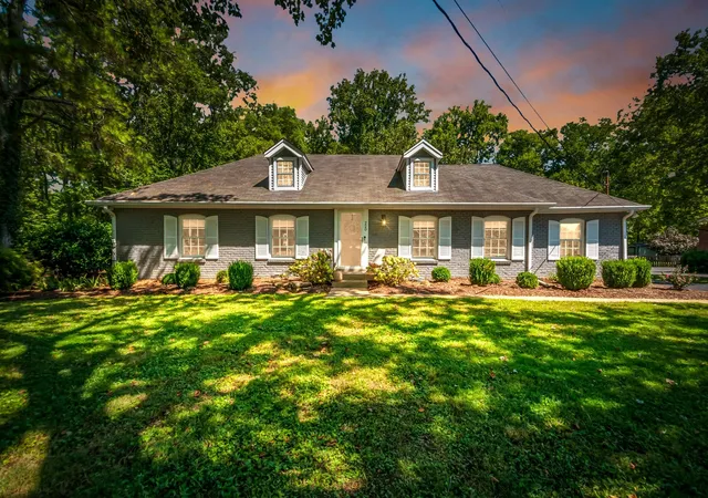 2nd image of 220 Stable Rd, Franklin, TN 37069 | MLS# 3518967