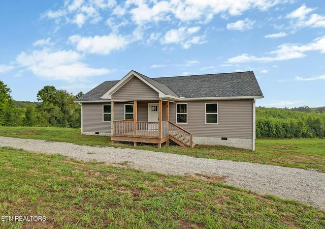 2nd image of 1081 Old Sunbright Rd, Jamestown, TN 38556 | MLS# 3516177