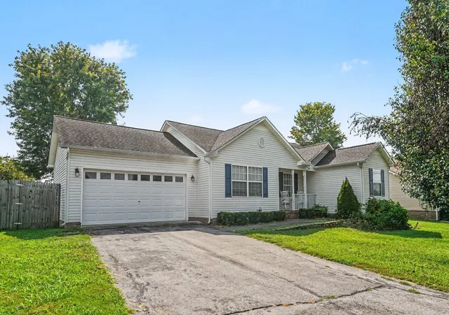 2nd image of 916 Creekview Dr, Columbia, TN 38401 | MLS# 3516203