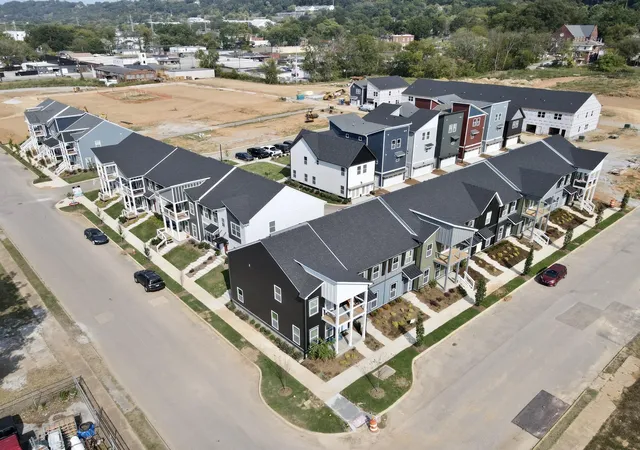 2nd image of 2429 E 17th Street, Chattanooga, TN 37404 | MLS# 3516193