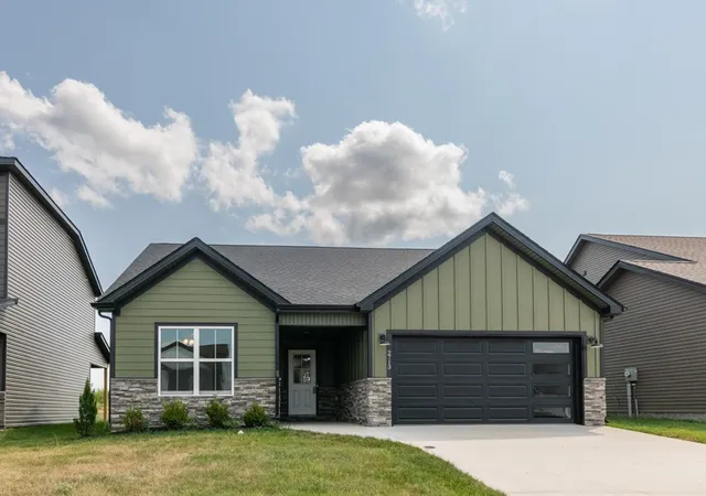 1st image of 2713 Brewster Dr, Clarksville, TN 37042 | MLS# 3527232