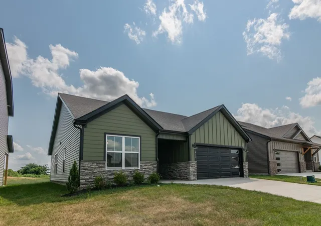 3rd image of 2713 Brewster Dr, Clarksville, TN 37042 | MLS# 3527232