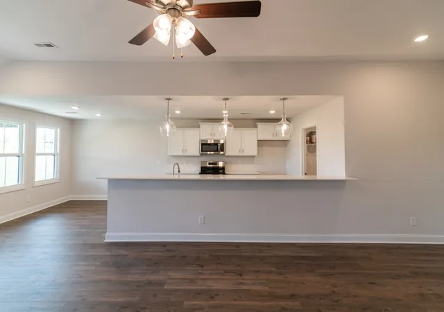 5th image of 2713 Brewster Dr, Clarksville, TN 37042 | MLS# 3527232