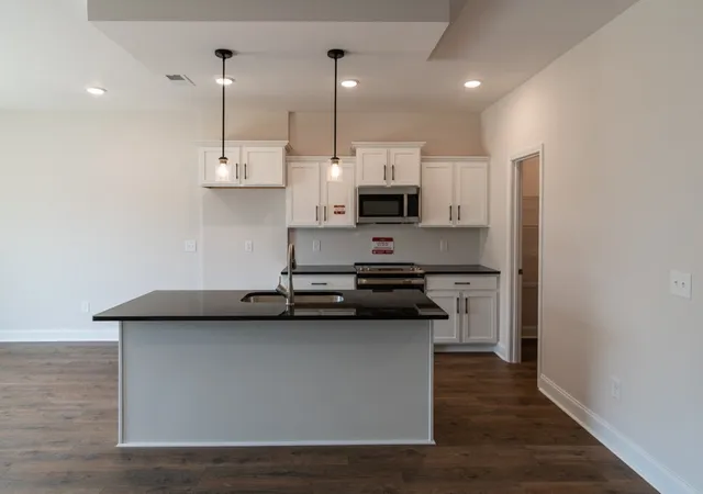 Photo 3 of Single family home for sale at 624 Southern Pass Run, Clarksville, TN 37043 | MLS# 3527231 | Listing updated on 2026-08-27