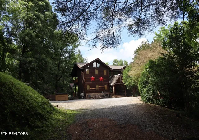 1st image of 402 Laurel Ave, Gatlinburg, TN 37738 | MLS# 3516273