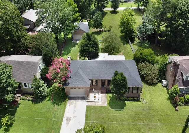 Photo 2 of Single family home for sale at 120 Mortons Lake Rd, Manchester, TN 37355 | MLS# 3599460 | Listing updated on 2026-09-30