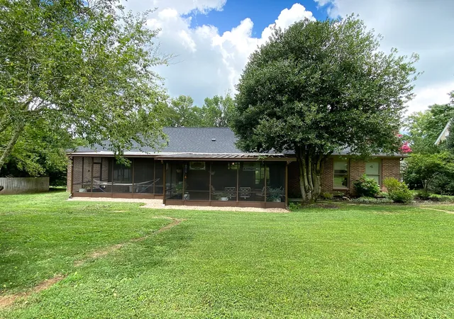 Photo 3 of Single family home for sale at 120 Mortons Lake Rd, Manchester, TN 37355 | MLS# 3599460 | Listing updated on 2026-09-30