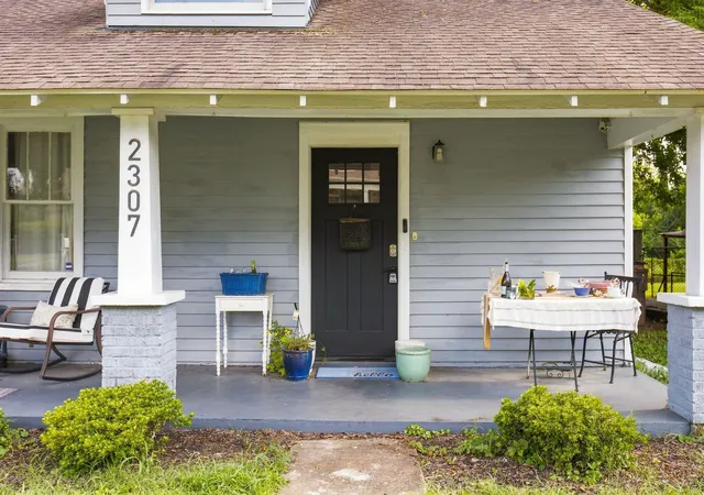 Photo 1 of Single family home for sale at 2307 Saint Louis St, Nashville, TN 37208 | MLS# 3516333 | Listing updated on 2026-08-26