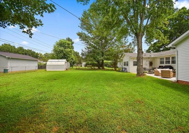 35th image of 414 8th St, Lawrenceburg, TN 38464 | MLS# 3516305