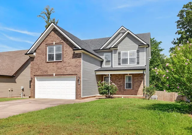 2nd image of 143 Sycamore Hill Dr, Clarksville, TN 37042 | MLS# 3518400