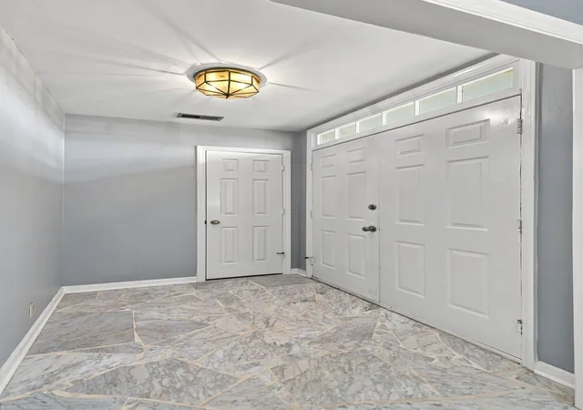 Photo 4 of Sale Pending at 1119 E Northfield Blvd, Murfreesboro, TN 37130 | MLS# 3516534 | Listing updated on 2026-09-25