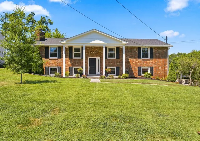 Photo 1 of Single family home for sale at 6314 Saint Henry Dr, Nashville, TN 37205 | MLS# 3516475 | Listing updated on 2026-08-30