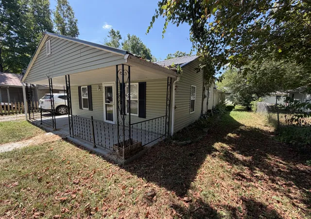 2nd image of 312 Gentry St, Tullahoma, TN 37388 | MLS# 3516320