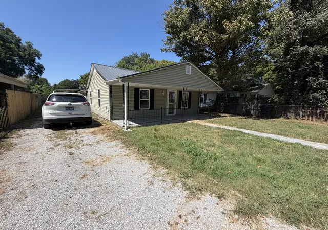 3rd image of 312 Gentry St, Tullahoma, TN 37388 | MLS# 3516320