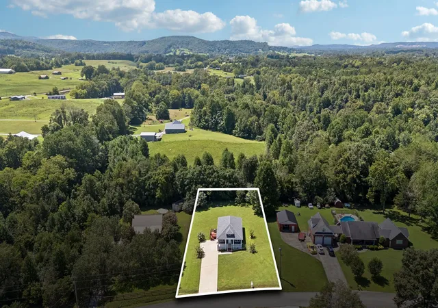3rd image of 177 Hidden River Ave, Sparta, TN 38583 | MLS# 3516330