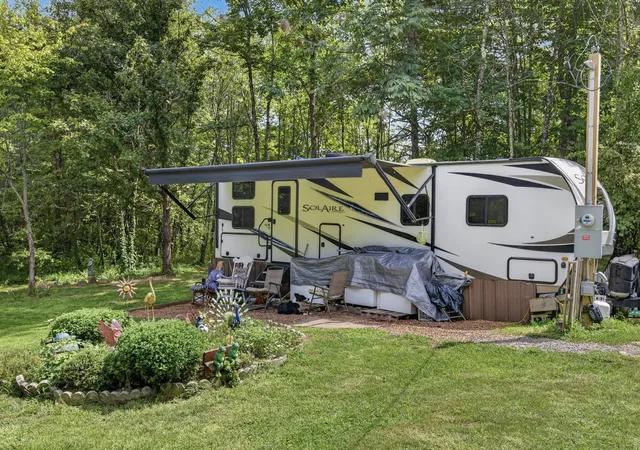 Photo 3 of Sale Pending at 341 Dwyer Dr, Crossville, TN 38572 | MLS# 3519340 | Listing updated on 2026-08-27