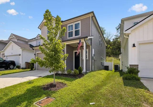 Photo 2 of Single family home for sale at 4949 Trail Ridge Ct, Nashville, TN 37207 | MLS# 3526838 | Listing updated on 2026-08-29