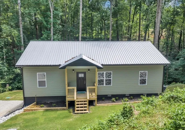 3rd image of 226 Woodland Way, Estill Springs, TN 37330 | MLS# 3516522
