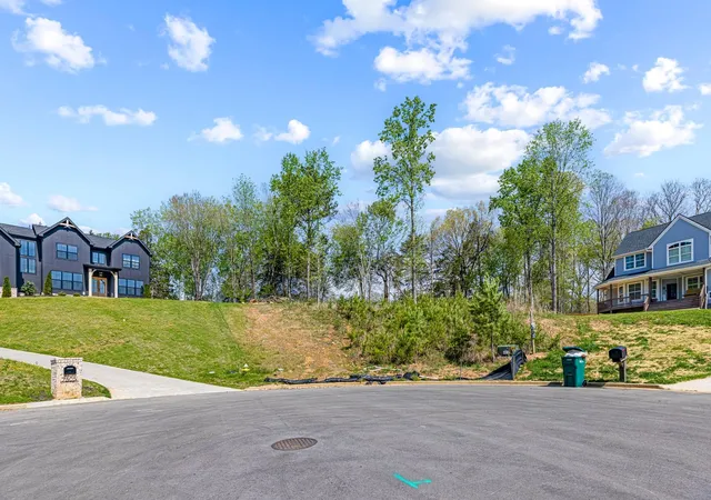 8th image of 7504 Hunter York Ct, Fairview, TN 37062 | MLS# 3516331