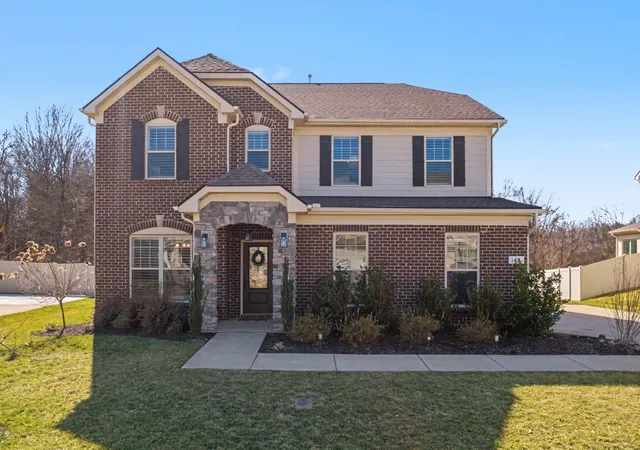 1st image of 144 Macy Dr, Hendersonville, TN 37075 | MLS# 3518912