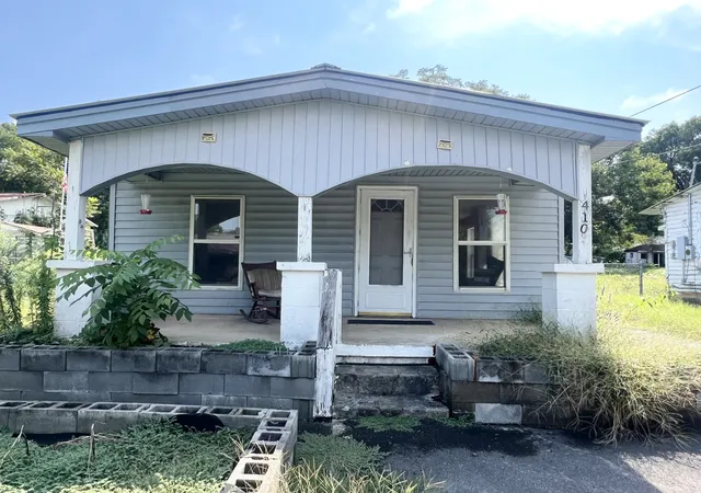 2nd image of 410 Elm St, Winchester, TN 37398 | MLS# 3520401