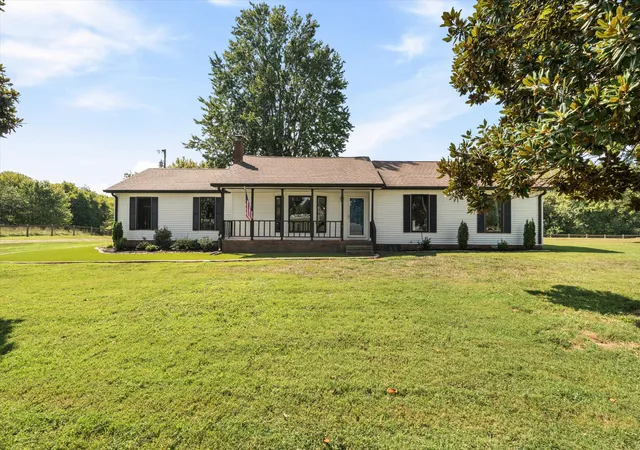 Photo 3 of Single family home for sale at 3569 Pinson School Rd, Springfield, TN 37172 | MLS# 3516495 | Listing updated on 2026-10-08