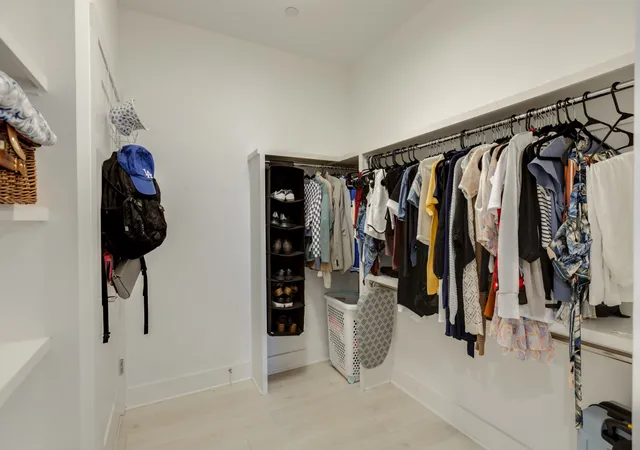 image of 1609 Marshall Holw Dr, Nashville, TN 37203