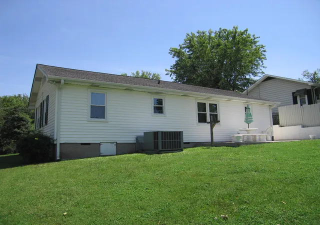 image of 1814 Ogle Dr Se, Cleveland, TN 37311 | MLS# 3516430
