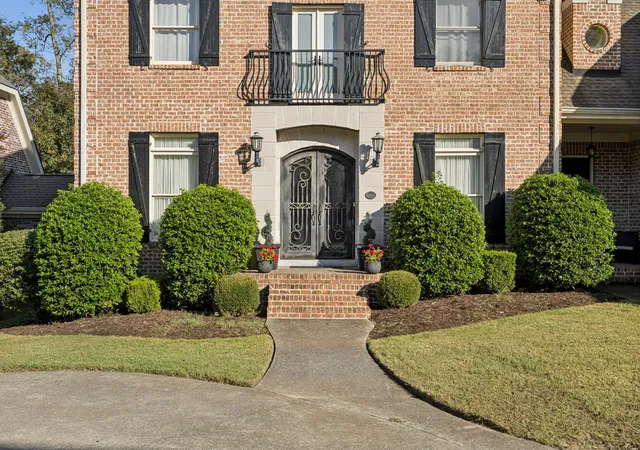 Photo 3 of Townhouse for sale at 2006a Galbraith Dr, Nashville, TN 37215 | MLS# 3521070 | Listing updated on 2026-09-18