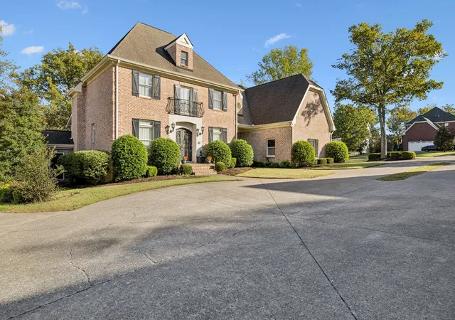Photo 4 of Townhouse for sale at 2006A Galbraith Dr, Nashville, TN 37215 | MLS# 3521070 | Listing updated on 2026-09-18