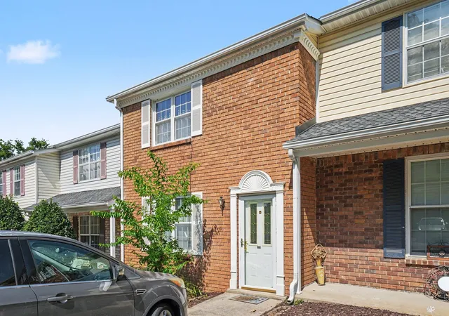 Condo for sale at 129 Five Oaks Dr, Nashville, TN 37217 | MLS# 3546683